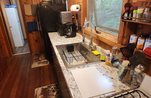 Skaneateles Cottage | A Wonderful Rustic Cottage on Skaneateles Lake