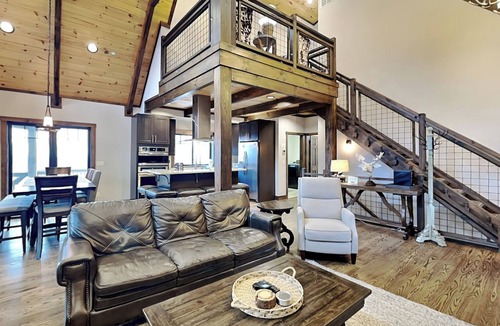 McHenry House | Above It All | Ski In/Ski Out, Near Golf, Marinas