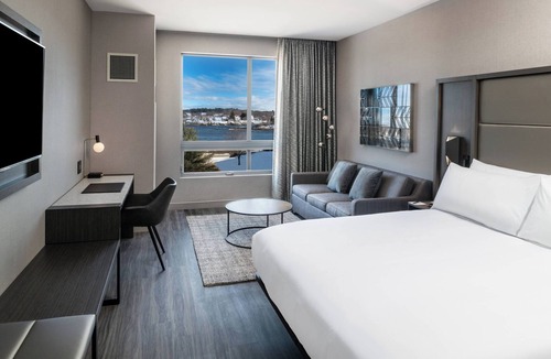 Portsmouth Hotel | AC Hotel by Marriott Portsmouth