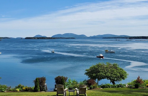 Sullivan Bed & Breakfast | Acadia Bay Inn