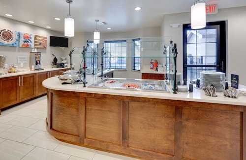Schertz Apartment | Accessible Studio w/ Free Breakfast + Fire Pit