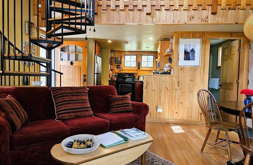 Bar Harbor Cottage | Acorn Cottage - in the village of Bar Harbor, walk or bike to ANP and downtown village 1/2 mile