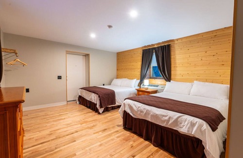 Bethlehem Resort | ADA Suite Near Bretton Woods With Sauna