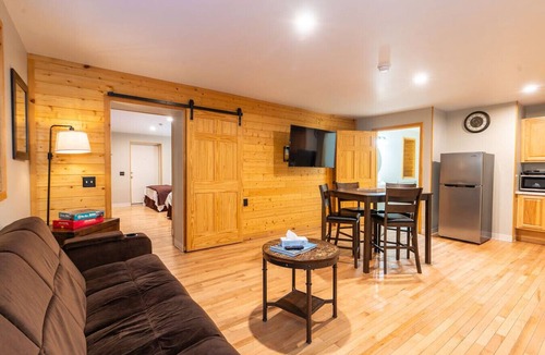 Bethlehem Resort | ADA Suite Near Bretton Woods With Sauna