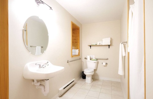 Bethlehem Resort | ADA Suite Near Bretton Woods With Sauna