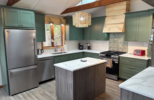 Fort Ann House | Adirondack Getaway Right On Lake Hadlock With Lake George only 12 Miles Away!