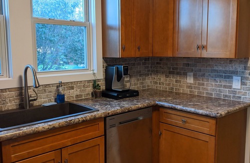 Hilton House | Adorable Cape Cod on Lake Ontario Waterfront