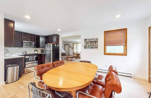 East Falmouth House | Adorable Home on a Grassy Lot w/Free WiFi, Two Living Areas, & a Full Kitchen