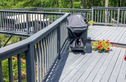 Wiscasset House | Adventurous 2BR retreat in Westport, ME, with outdoor grill and private yard.