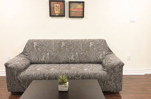 Meadowvale Village House | Affordable Spacious Private Suite| Ensuite Bath | Free Parking | Pearson Airport