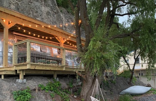 Town of Genoa House | Airstream on Cayuga Lake! Retro, fabulous, private and fun