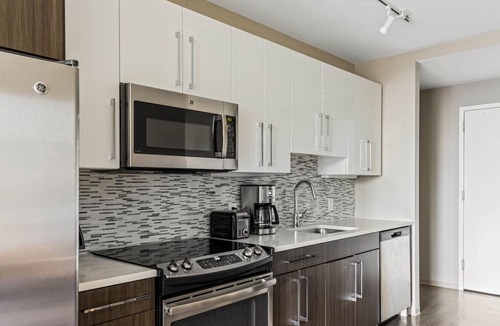 West End Apartment | Airy North Station 2br w/W/D & Gym, nr TD Garden, by Blueground