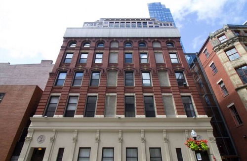 Downtown Boston Apartment | Airy, Pet-friendly, FiDi studio