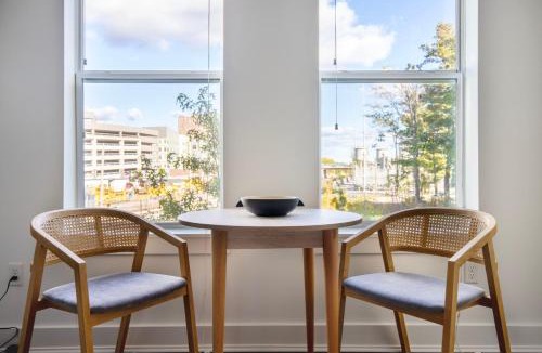 Cambridge Apartment | Alewife 2br w gym wd nr red line BOS-934