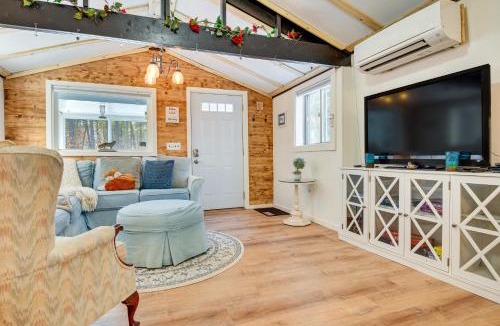 Chocorua House | All-Season Getaway in Tamworth: Pets Welcome!