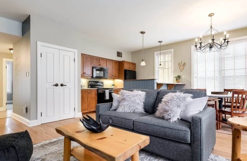 Calabogie Condo | All Season Ski in/Out Chalets at Calabogie Peaks