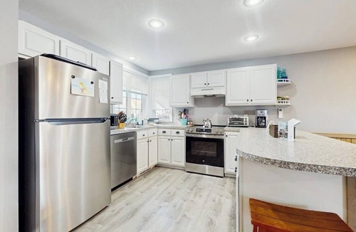 Center Ossipee House | All Season Stunning Views & Lake Access: Water sports, Hiking, Golfing, Skiing