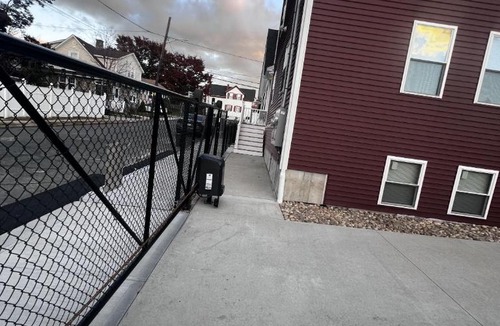 Mount Pleasant Apartment | Almira Private Bungalow