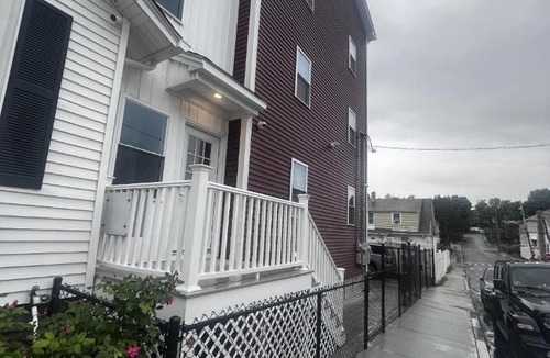 Mount Pleasant Apartment | Almira Private Bungalow
