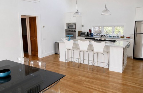 Amagansett Lanes House | Amaganset Lanes 5 Bedroom Beach House. Walk to beach, town, Jitney & LIRR!