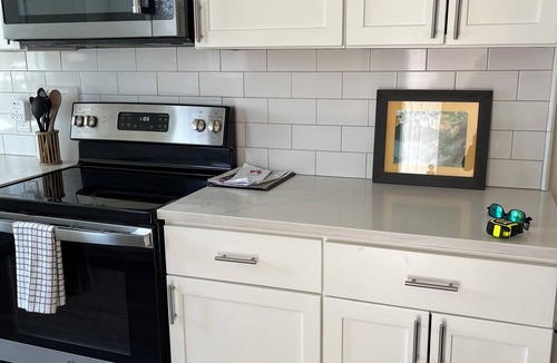 Town of Lloyd House | Amazing 3-bedroom house with AC in adorable Highland