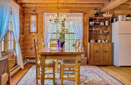 Quechee Cabin | Amazing home on 90 acres - AC & great mountain views