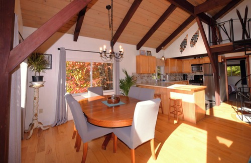 Eidelweiss Village House | Amazing Mountain Views, Short Drive to Beaches, Minutes to North Conway