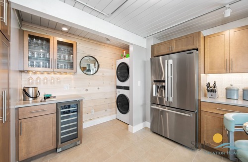 Harvey Cedars House | AMAZING OCEANFRONT 3 BD-3 BATH SLEEPS 8 -HARVEY CEDARS-LBI-NJ