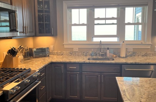 Peaks Island House | Amazing Oceanfront Brand NewHome Ideal location -