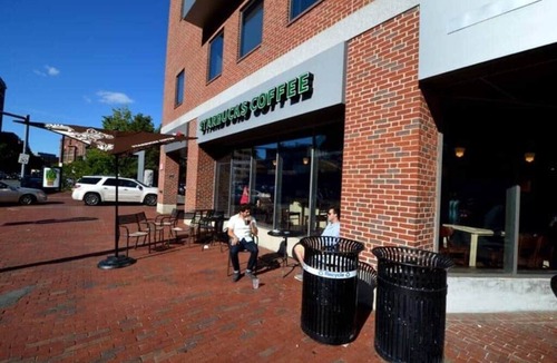 North End Apartment | Amazing price and location /parking -North End (M1S)