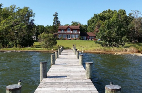 Cambridge House | Amazing Waterfront Retreat On The Chesapeake Bay Private Pool Private Beach