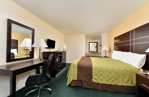 Port Jefferson Station Hotel | Americas Best Value Inn Port Jefferson Station Long Island