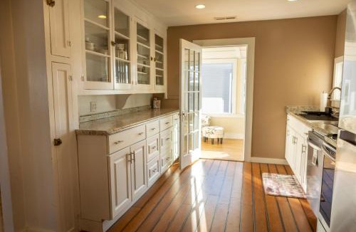 New Milford Apartment | Ann Inn - Downtown New Milford Apartment