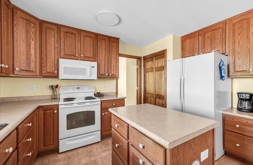 Surry House | Anne's Oceanfront House - Acadia National Park Region 5 Bedroom 7 beds 3.5 Baths