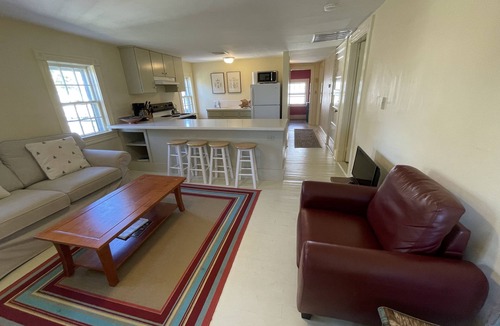 Bristol Apartment | Apartment in historic harbor overlooking the harbor