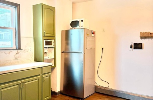 Northwest Yonkers Apartment | "Apt C " - Next to Hiking Trail - Second Floor