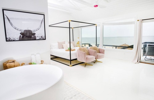Aquebogue Hotel | Aqua by American Beech - Adults Only