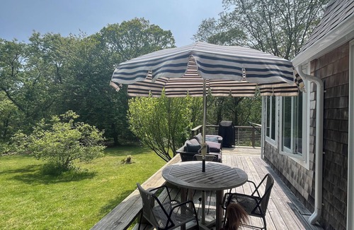 Aquinnah Cottage | Aquinnah cottage private,serene, easy beach access ,sleeps 4