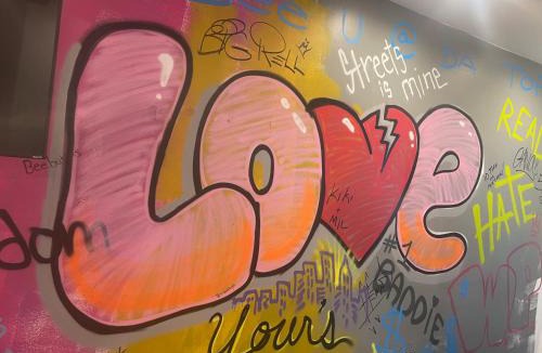 West Philadelphia Hotel | Art Deco Graffiti Suite