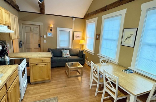 Stowe Area Condo | Artist Studio - 1BR Condo in Stowe Village Historic District