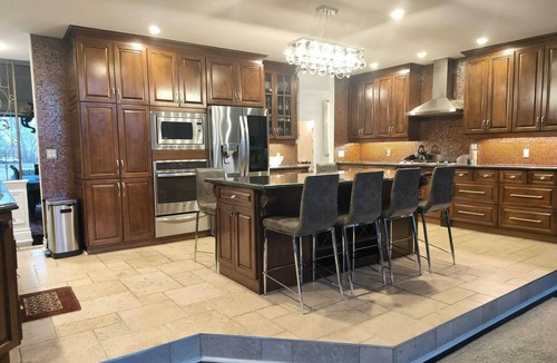 Ashburn House | Assets Event Venue Modern interior with elegant Décor.