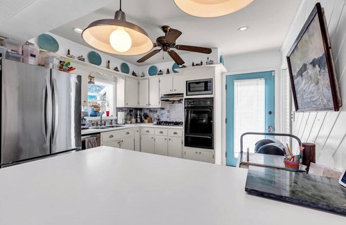 Point Pleasant Beach House | ATL604 | 4BR 2 ba "Home away from home" in the Beach! Sleeps up to 12!