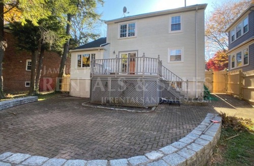 Jamaica Hills - Pond House | AUGUST DEAL: Full Month Only - Sunny Jamaica Plain Family Home Near Arboretum