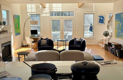 Westerly House | August or weekly rental bike to beach, walk to tennis!