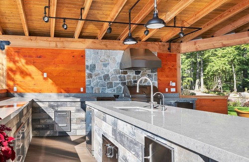 Moultonborough House | AUGUST SPECIAL RATES Lakefront Home with Beach and Outdoor Living Sleeps 15