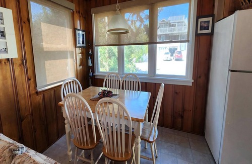 Beach Haven Apartment | Awesome apartment in Barnegat Light with 3 Bedrooms and WiFi