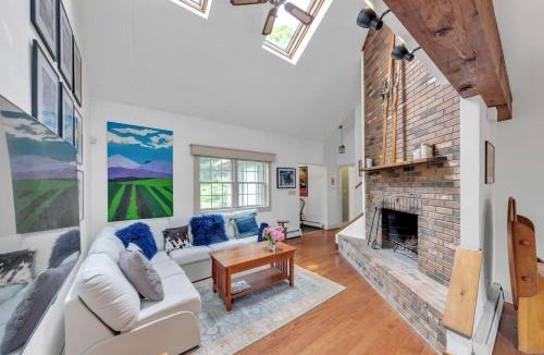 Sunderland House | Awesome Cottage with Fireplace and Swimming Pool in Sunderland, Vermont