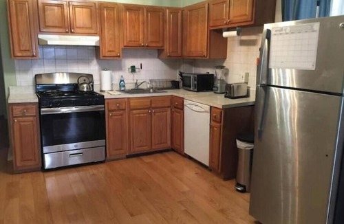 West New York House | Awesome NYC & Water Views 3Bdrm Apt 15 min to NYC