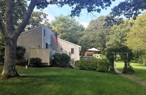 Edgartown House | Awesome reviews, very private, conservation land, bike path and close to town