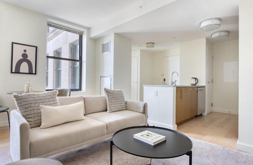 Bay Village Apartment | Back Bay 1br w gym wd nr restaurants BOS-882